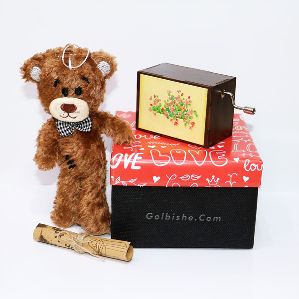 packmusical111 خرید پک هدیه عاشقانه ، خرید هدیه ولنتاین ، خرید جعبه موزیکال چوبی ، خرید هدیه تولد دخترانه